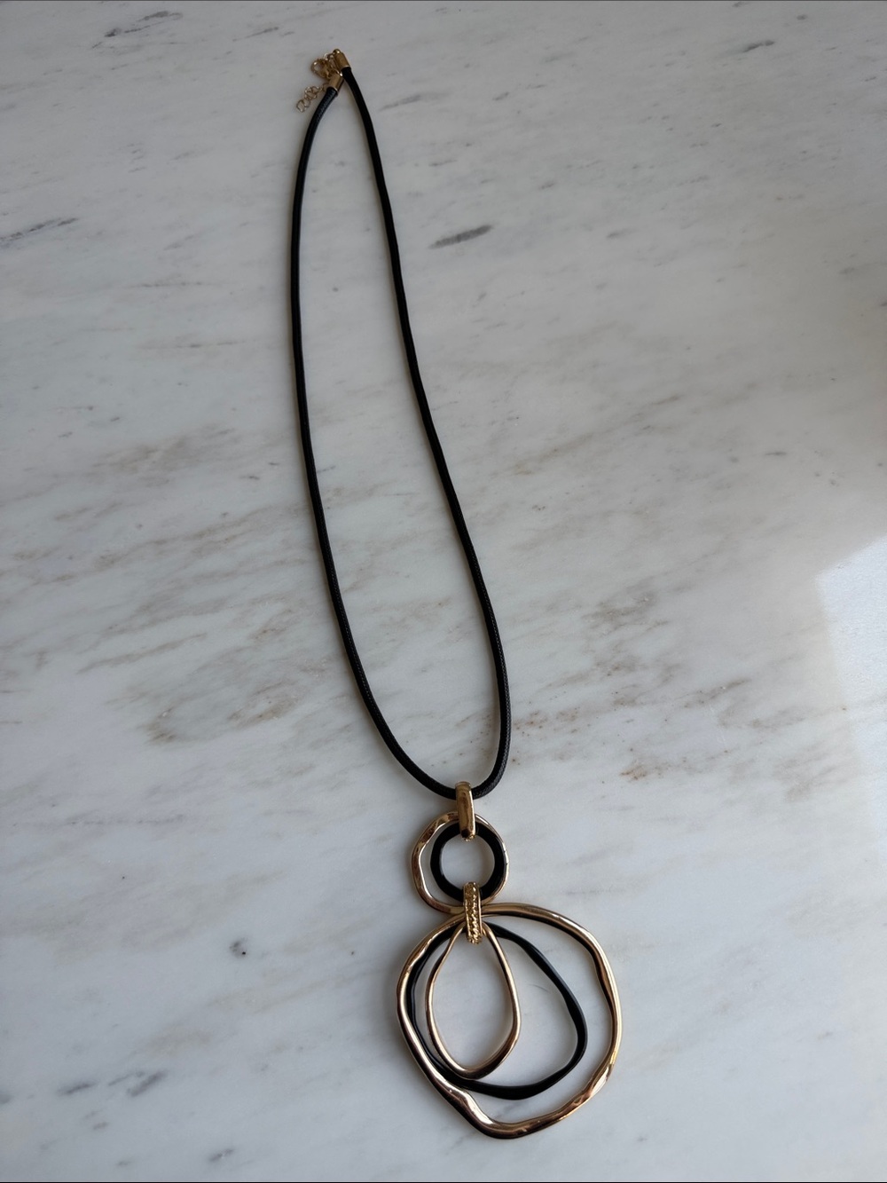 Geometric Contemporary Gold and Black Metal Circle Statement Pendant Necklace - Picture 4 of 4